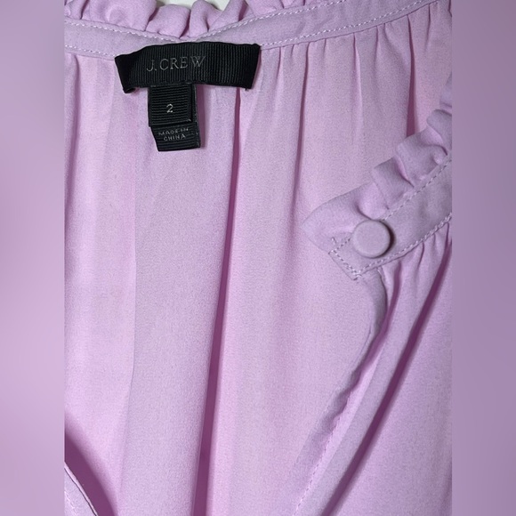 JCrew sleeveless blouse, ruffle detail and split neck size 2 - Picture 2 of 3